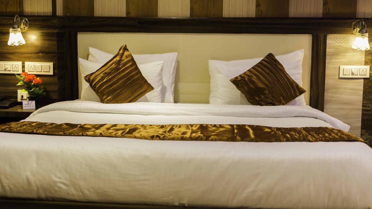 Hotel Kings Regency Drang エクステリア 写真