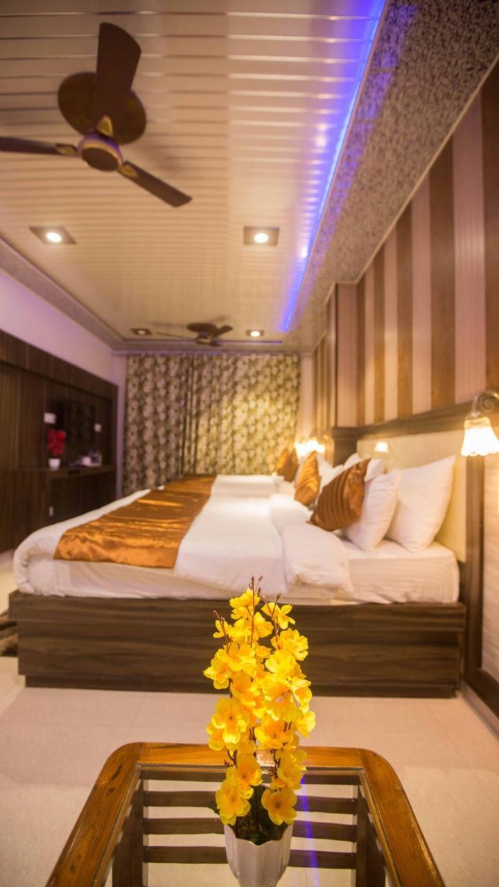 Hotel Kings Regency Drang エクステリア 写真