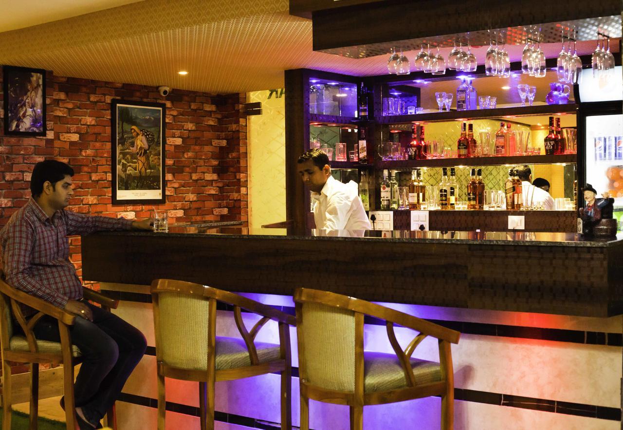 Hotel Kings Regency Drang エクステリア 写真