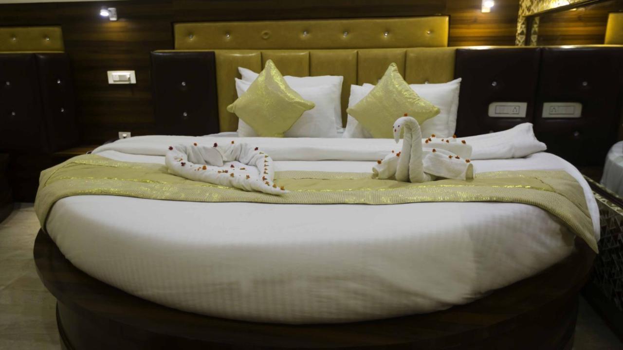 Hotel Kings Regency Drang エクステリア 写真